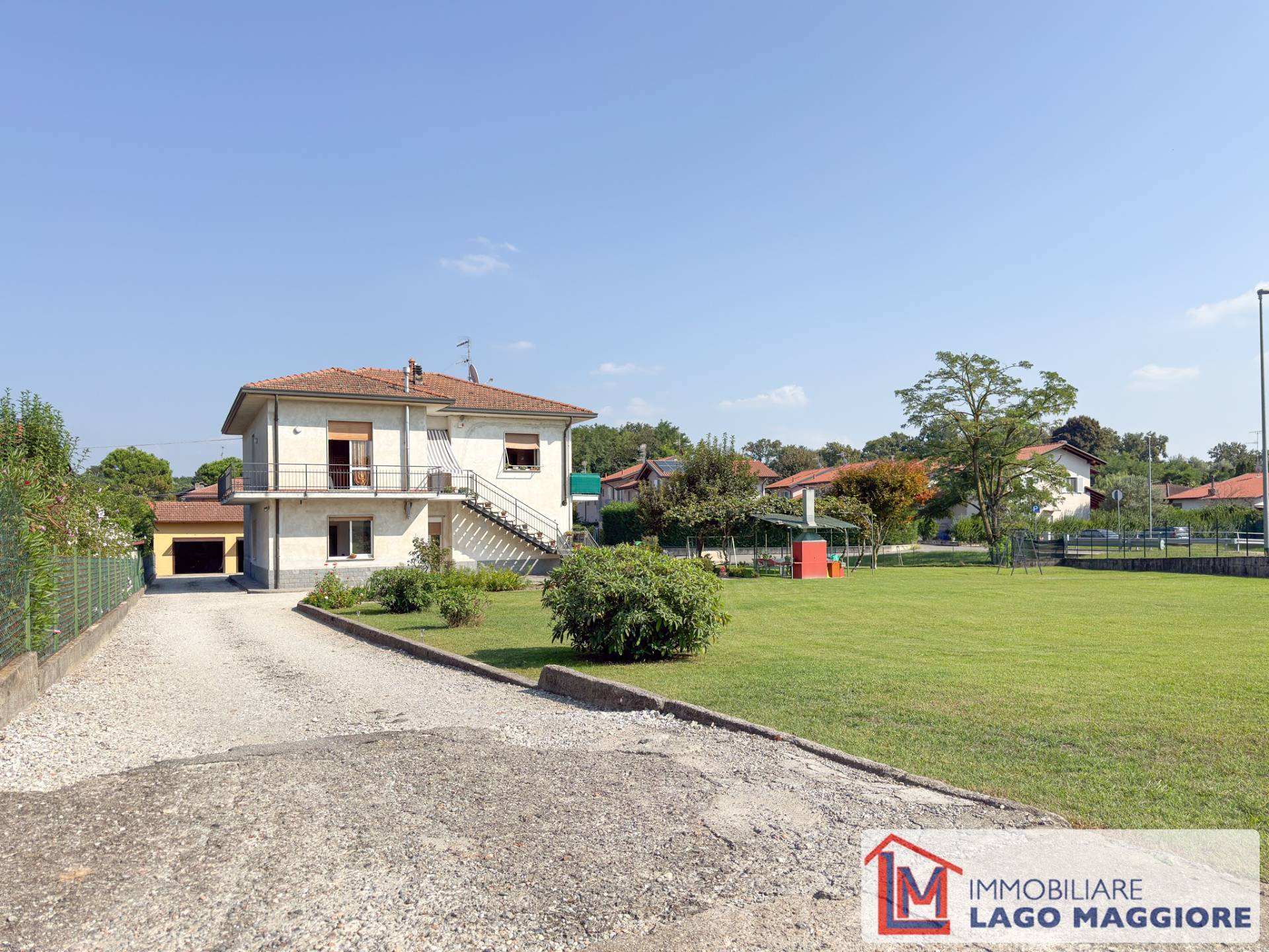 Villa in vendita a Ispra