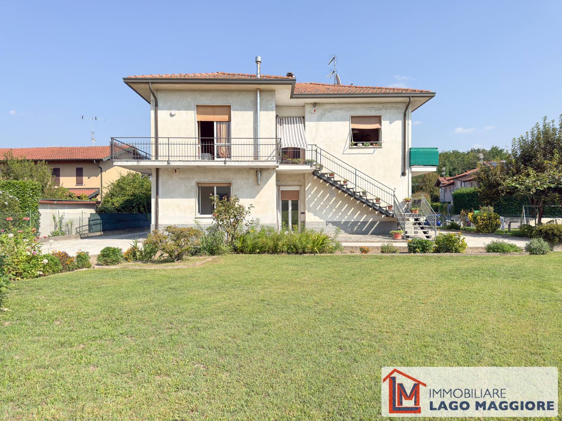Villa in vendita a Ispra