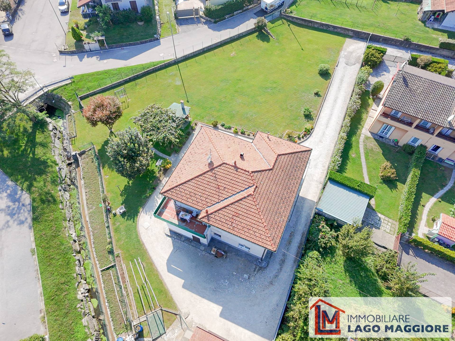 Villa in vendita a Ispra