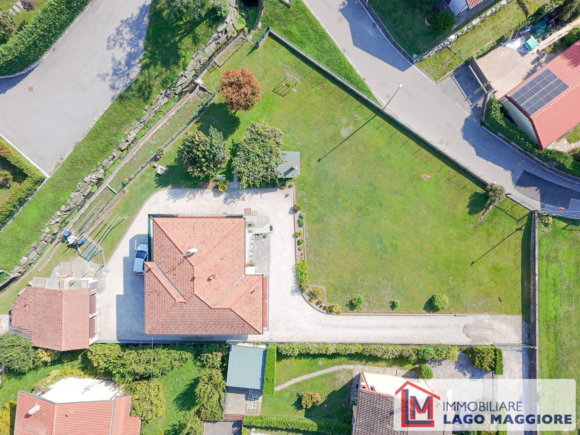 Villa in vendita a Ispra