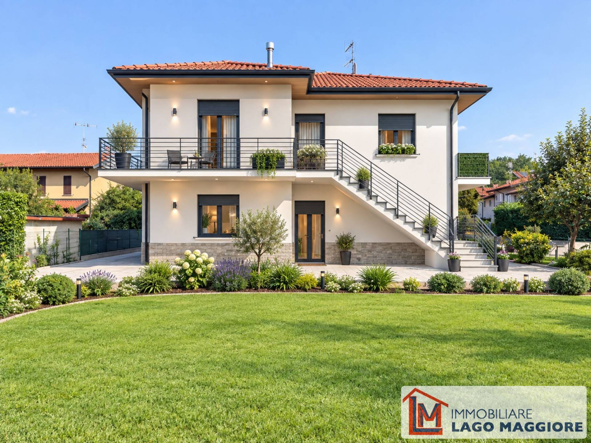 Villa in vendita a Ispra