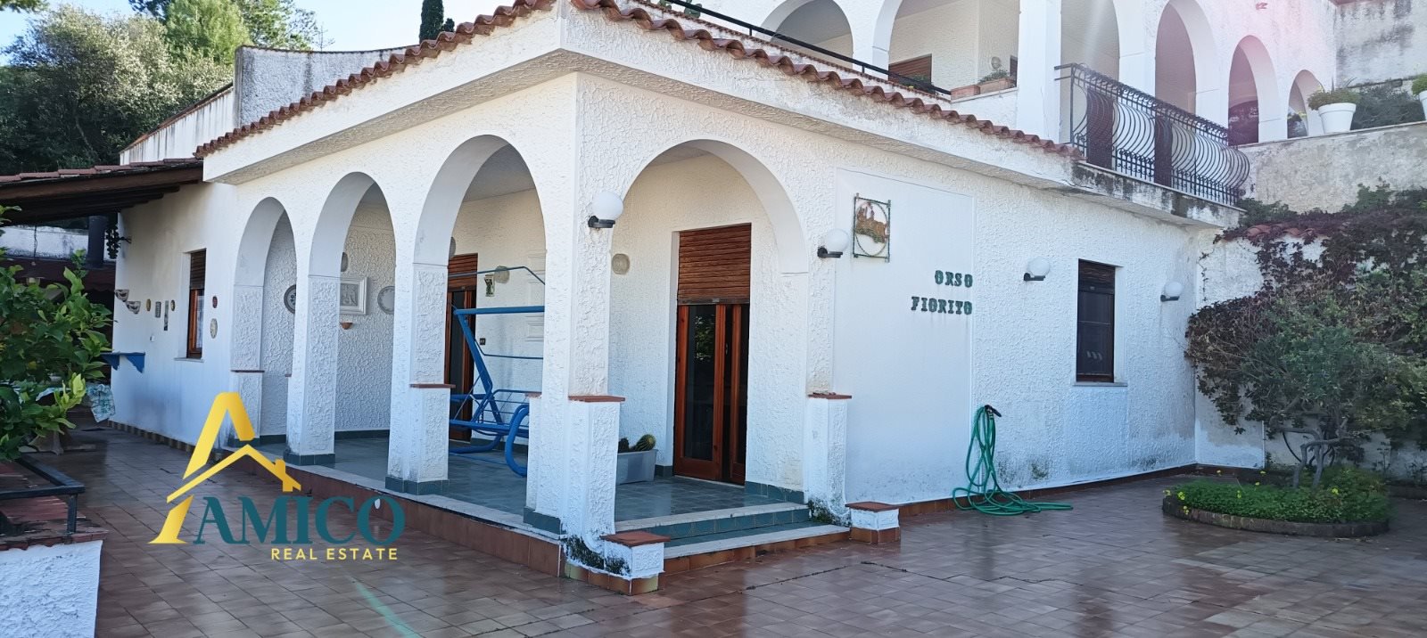 Villa in vendita a Altavilla Milicia