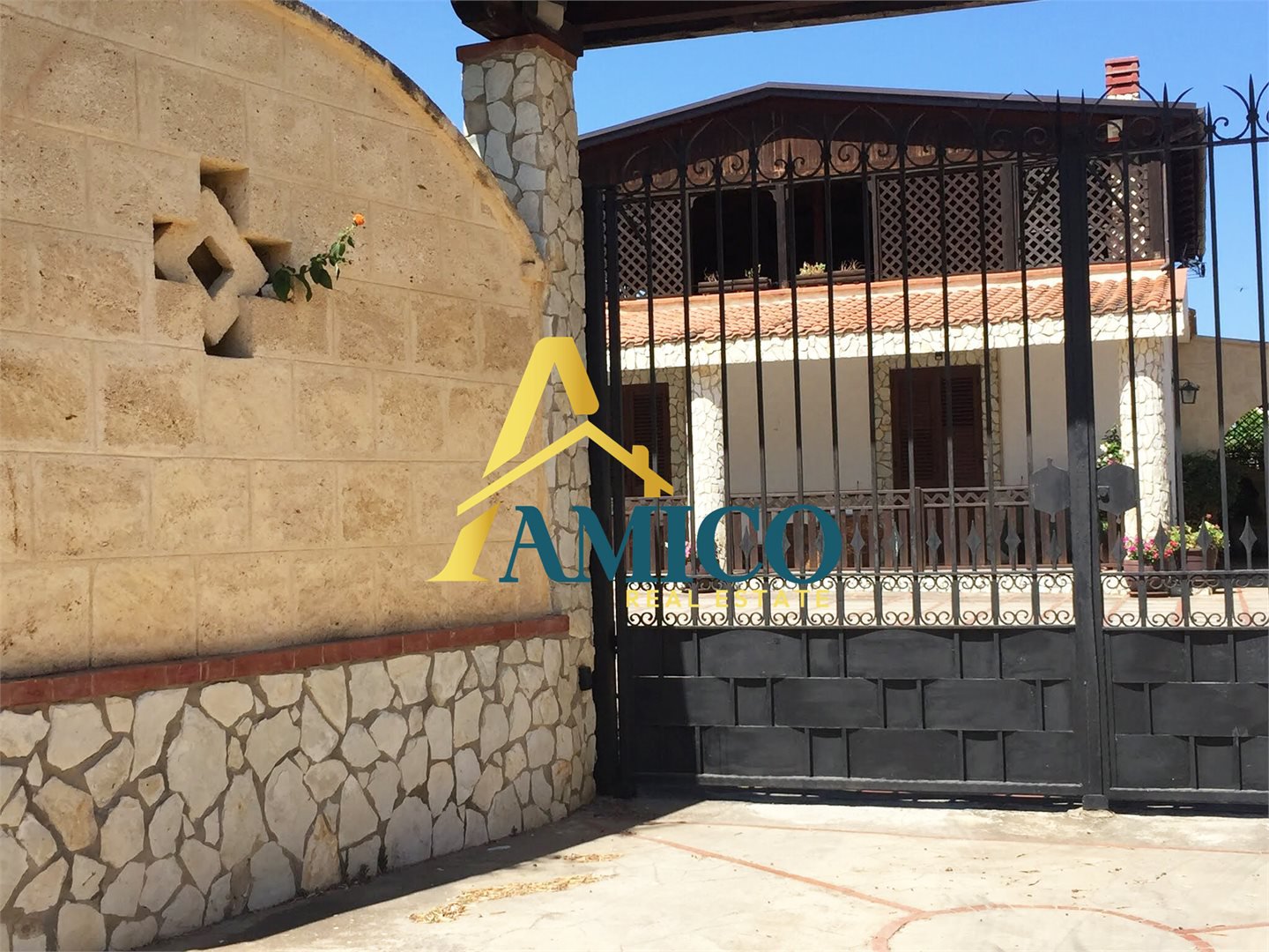 Villa in vendita a Altavilla Milicia