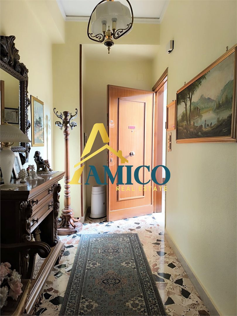 Quadrilocale in vendita a Bagheria