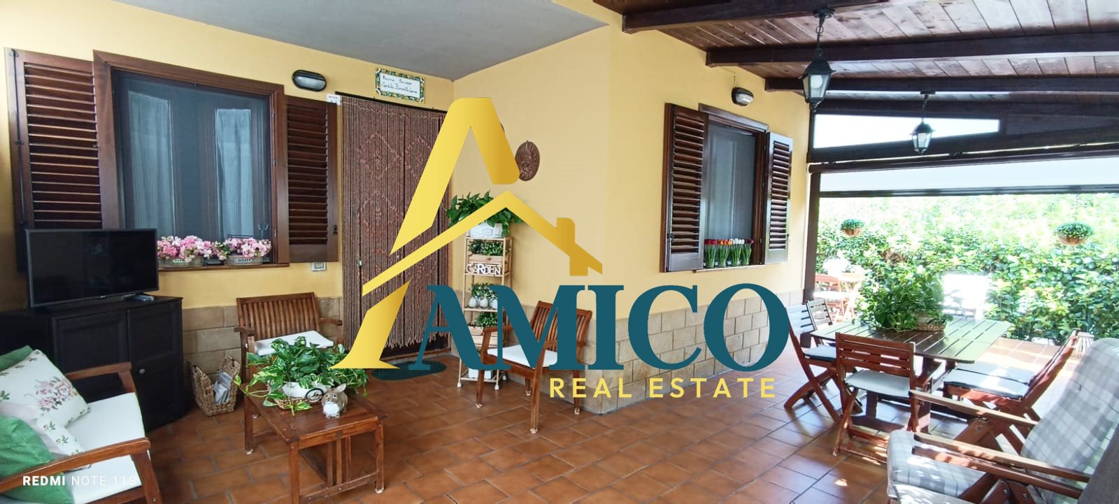Villa in vendita a Campofelice di Roccella