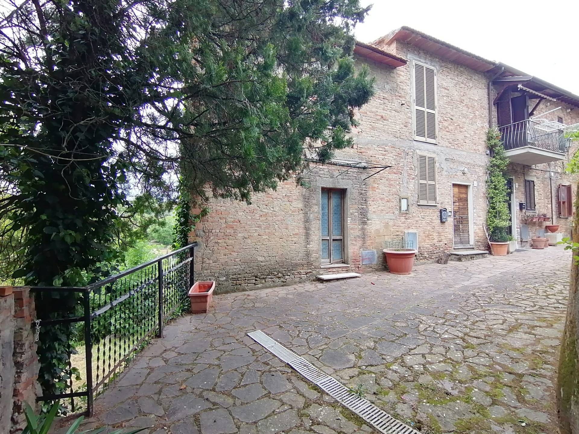 Abitazione Semindipendente in vendita a Marsciano, Papiano