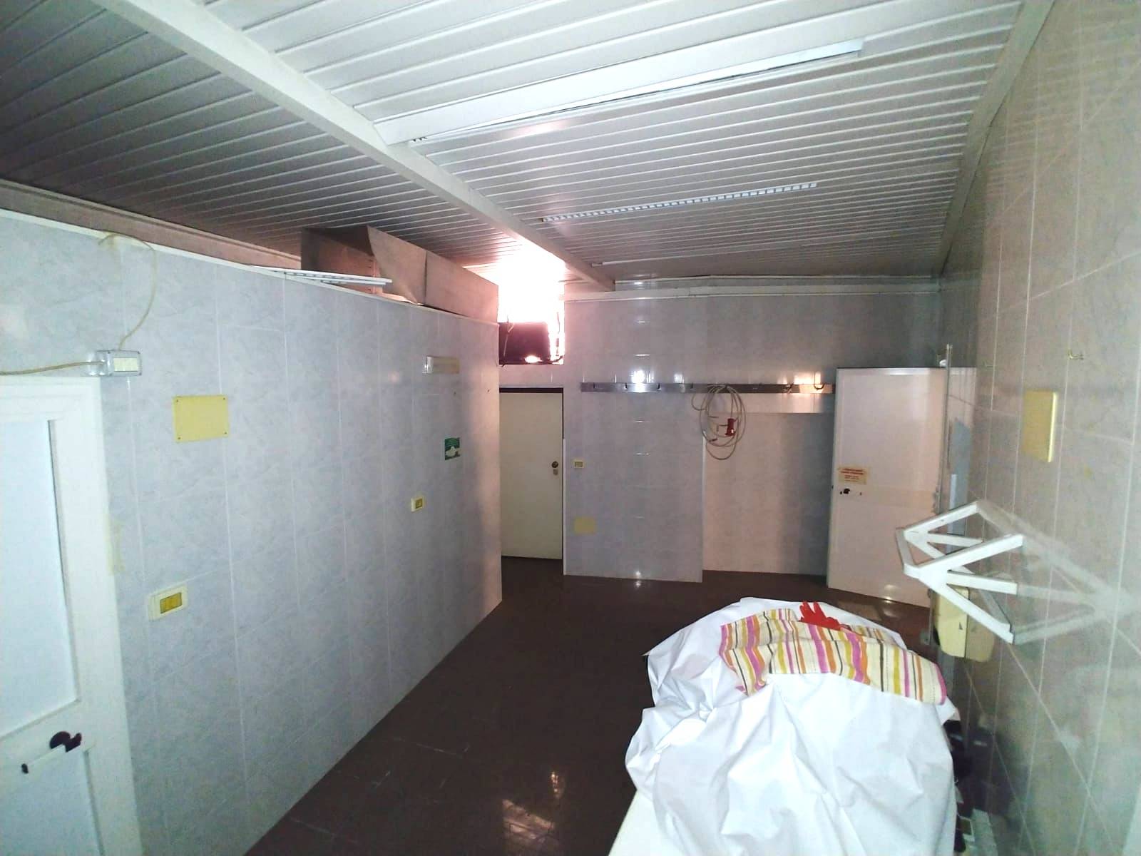 Locale commerciale in vendita a Marsciano, Centro Storico