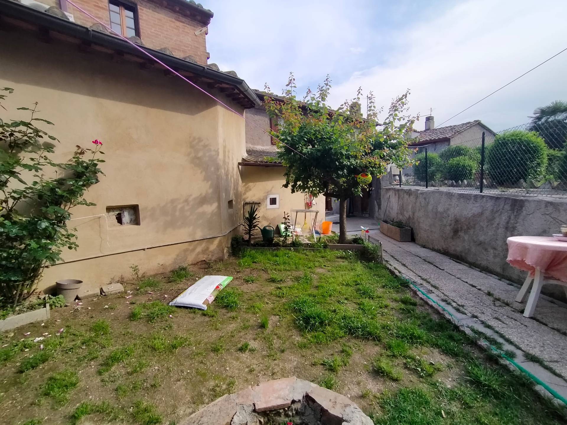 Abitazione Semindipendente in vendita a Marsciano, Castello delle Forme