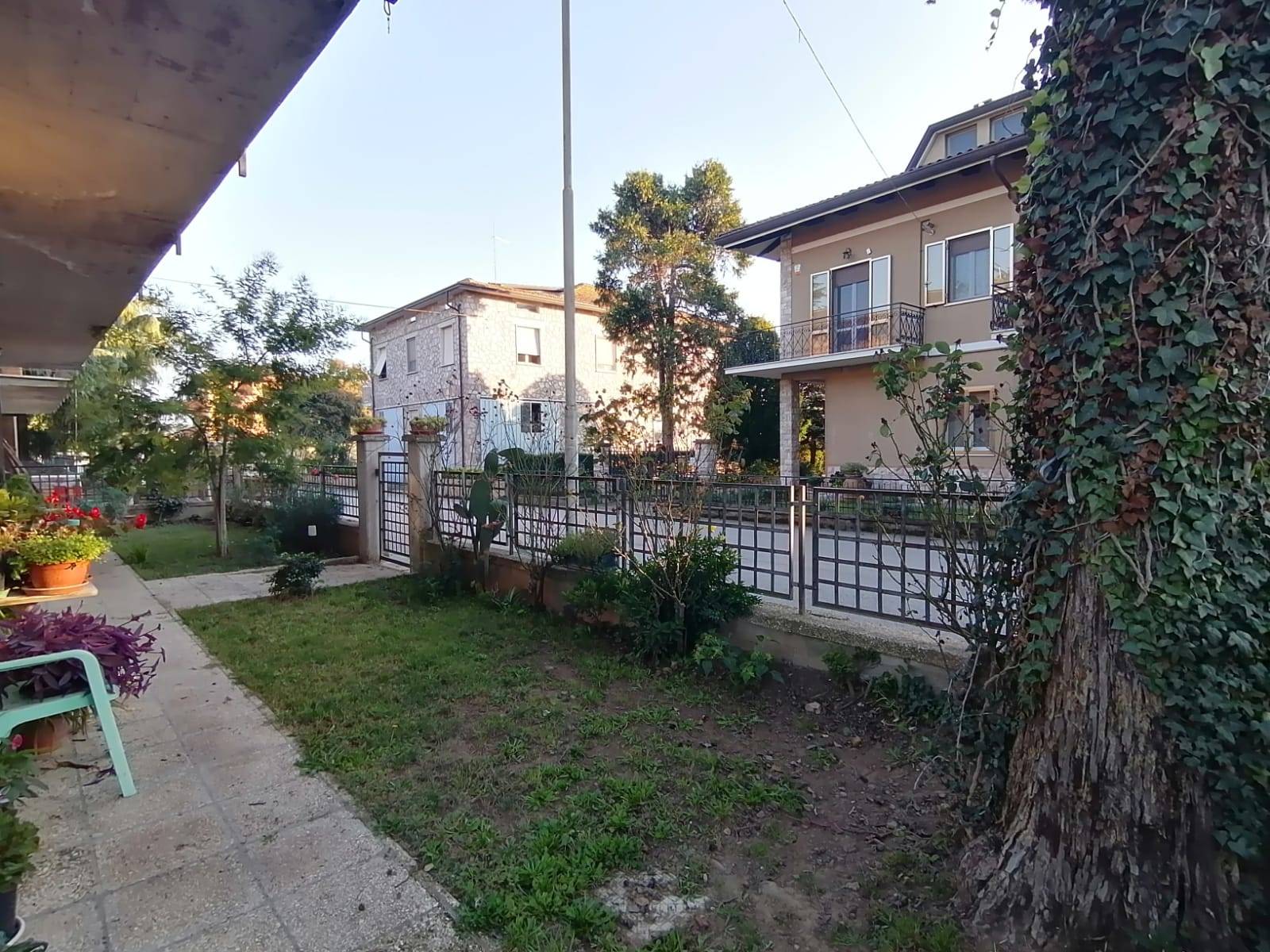 Abitazione Semindipendente in vendita a Marsciano, Papiano