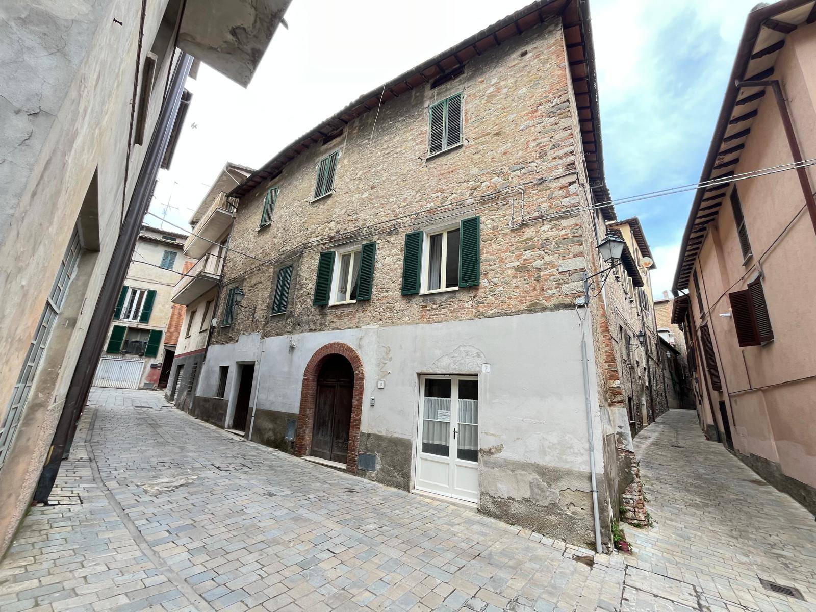 Appartamento in vendita a Marsciano, Centro Storico