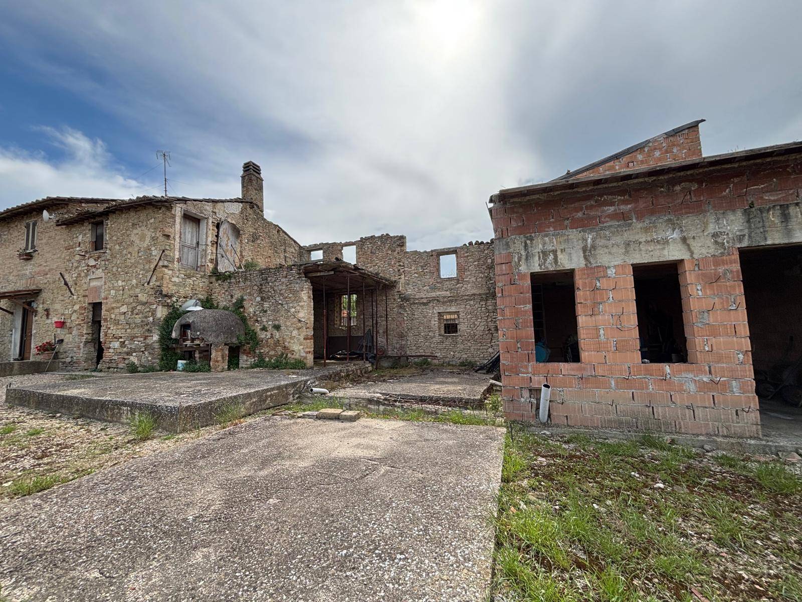 Rustico in vendita a Marsciano, Castello delle Forme
