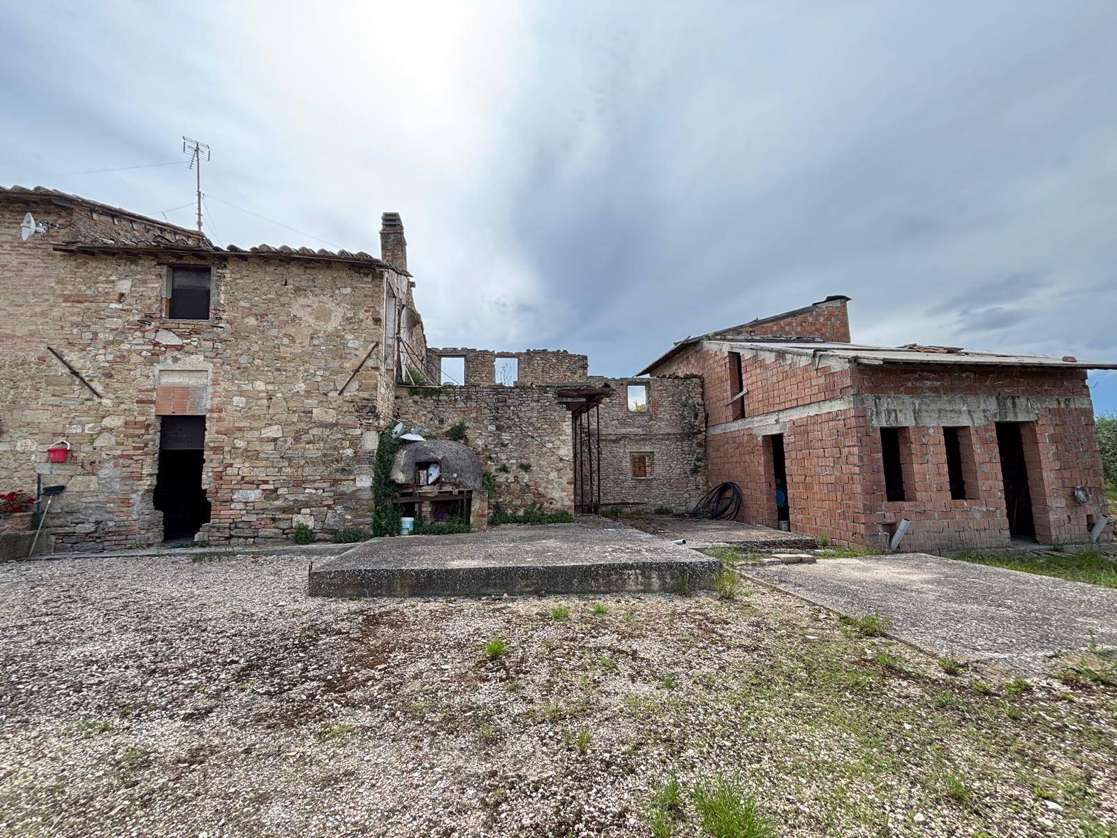 Rustico in vendita a Marsciano, Castello delle Forme