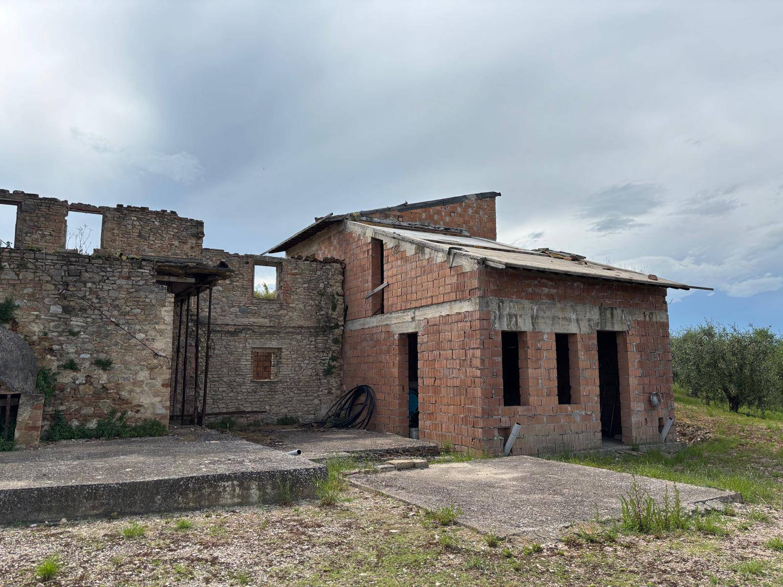 Rustico in vendita a Marsciano, Castello delle Forme