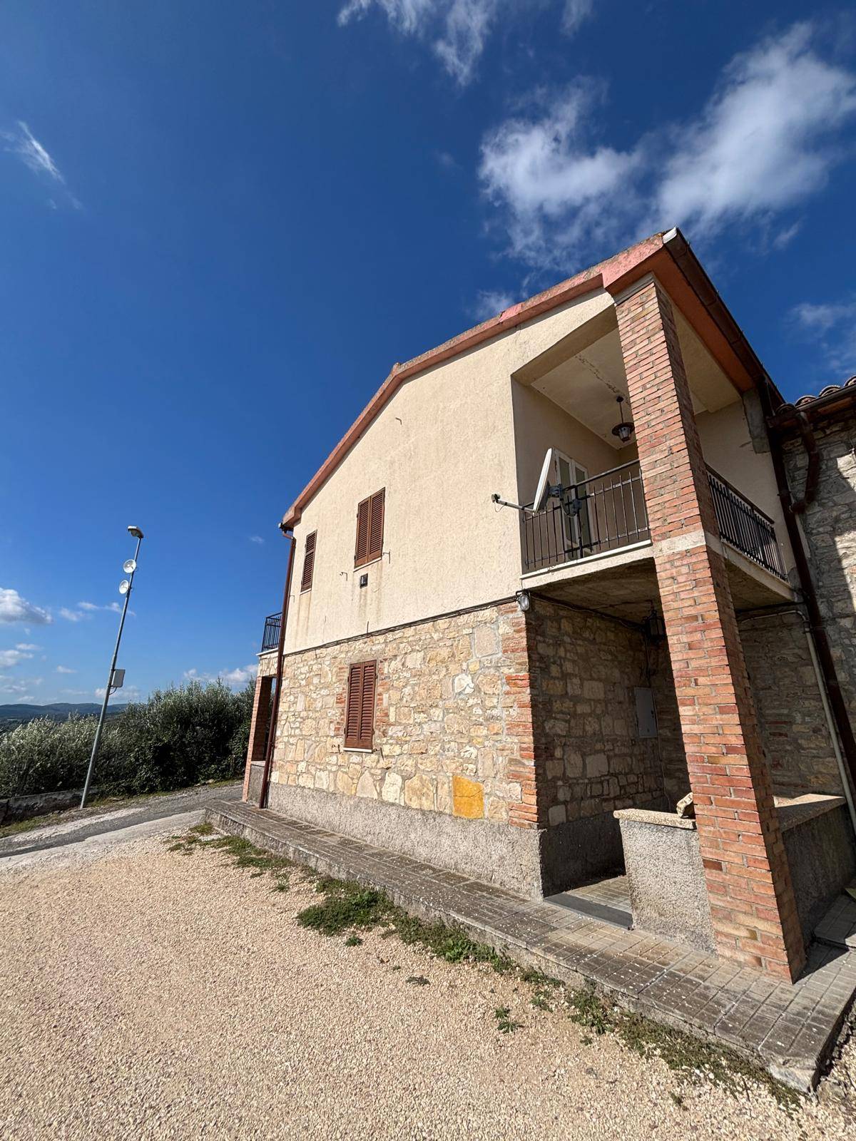 Abitazione Semindipendente in vendita a Fratta Todina, Spineta