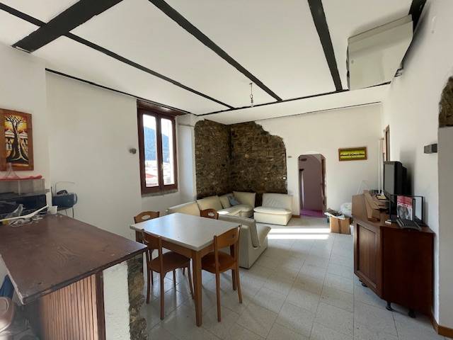 Appartamento in vendita a Valbrona