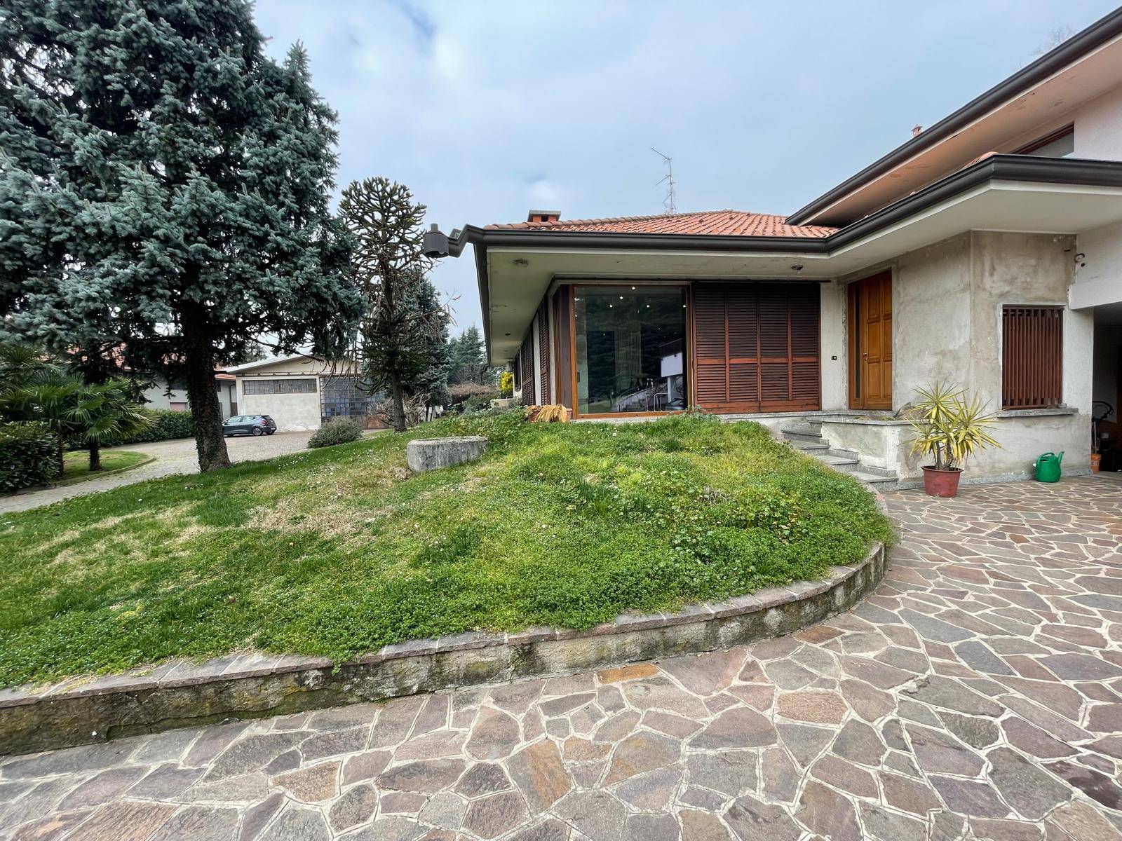 Villette a schiera in vendita a Sirone