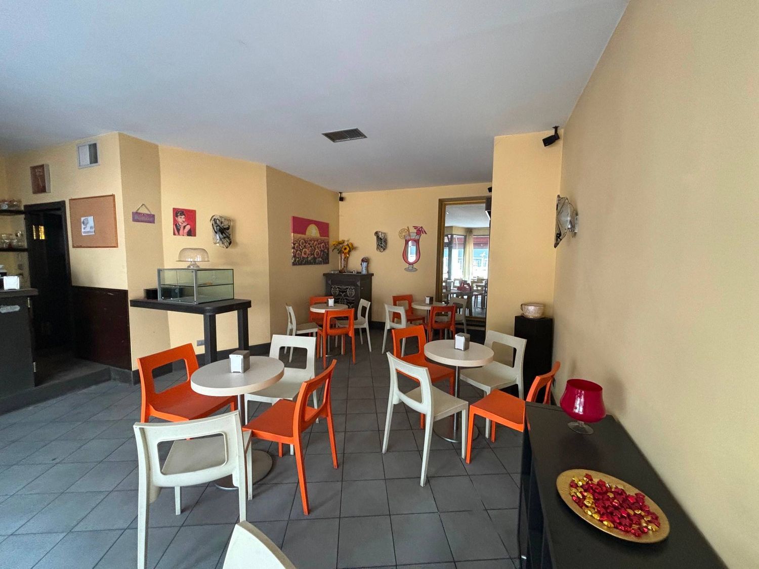 Locale commerciale in vendita a Sirone