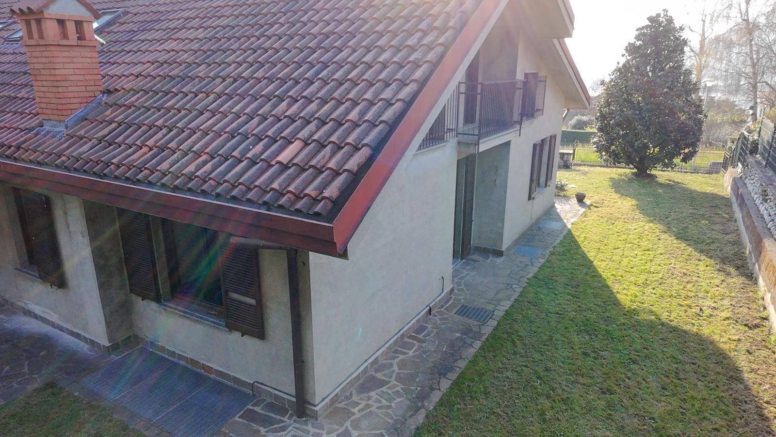 Villette a schiera in vendita a Galbiate