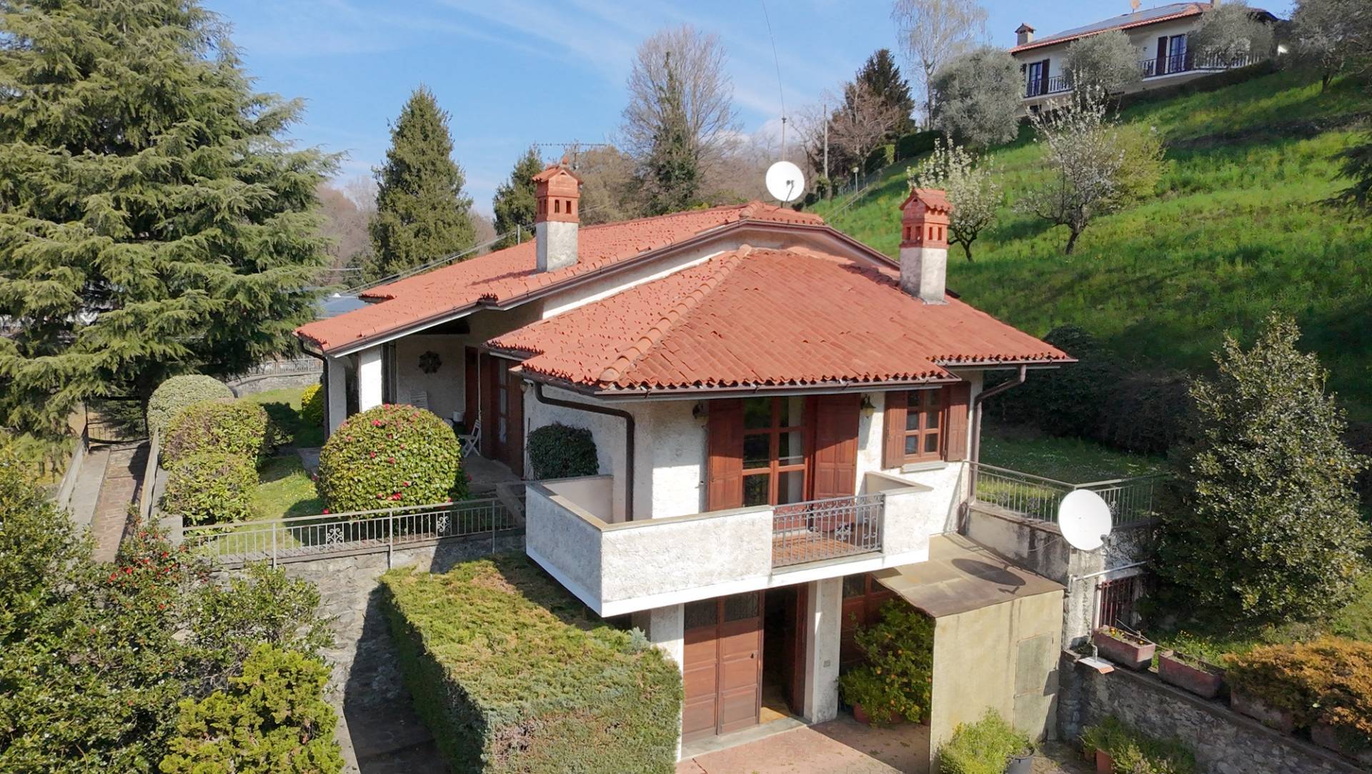 Villa in vendita a Ello