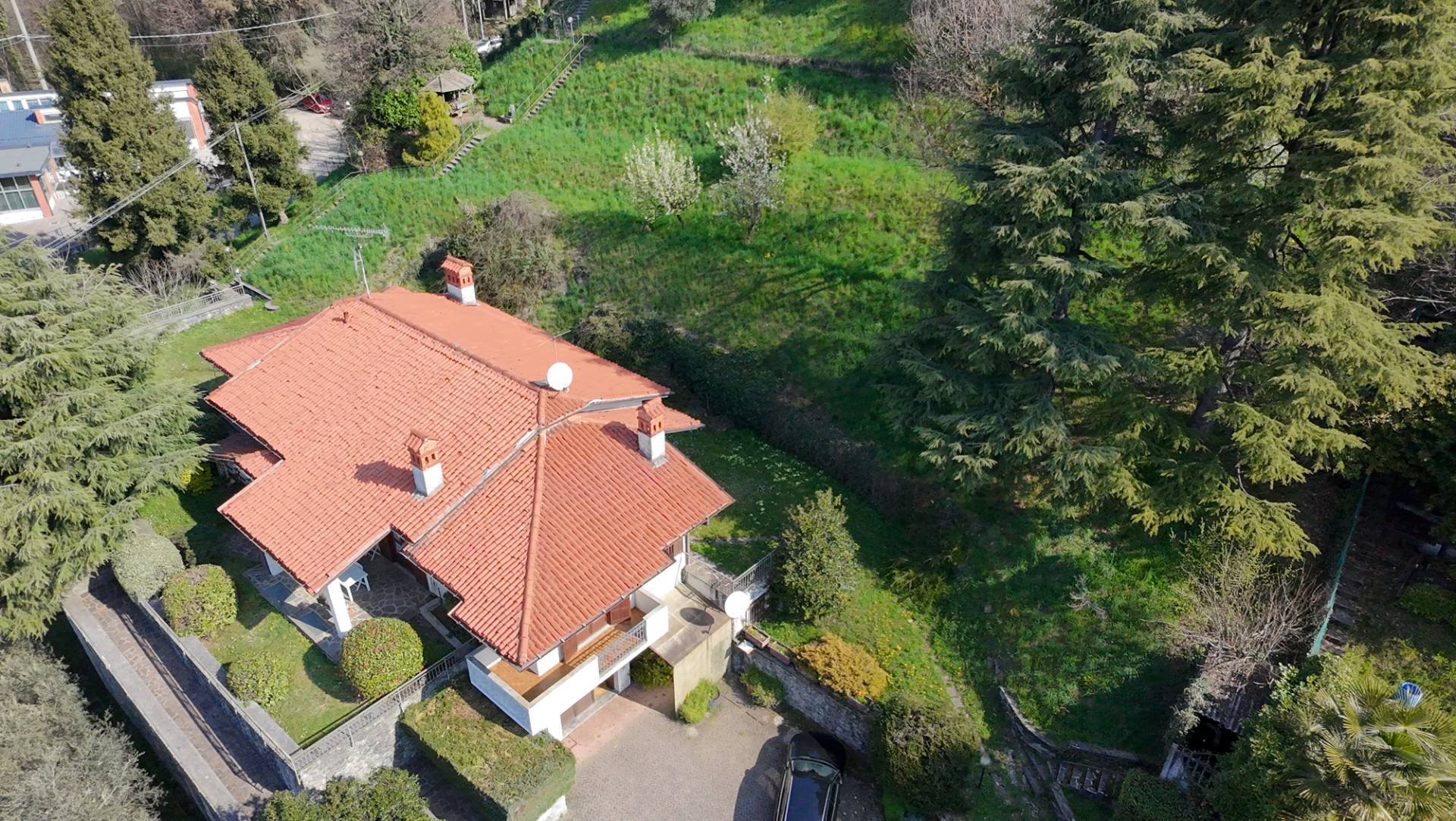 Villa in vendita a Ello