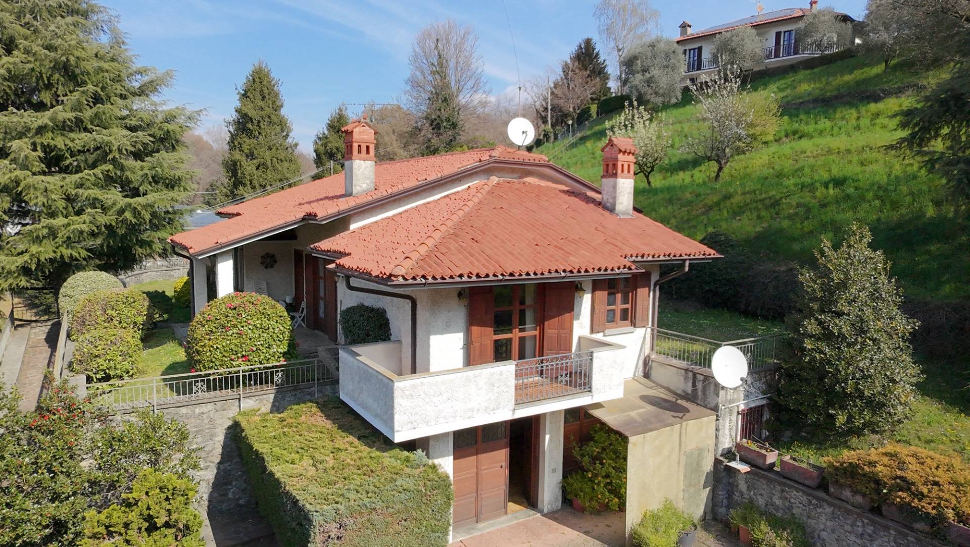 Villa in vendita a Ello