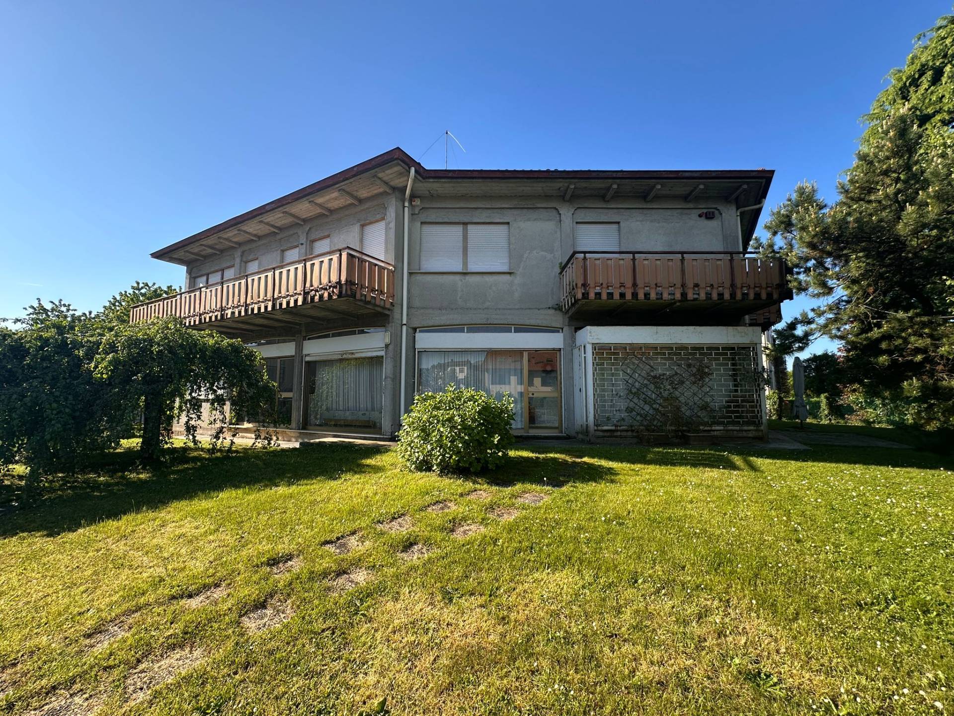Casa singola in vendita a Brenna
