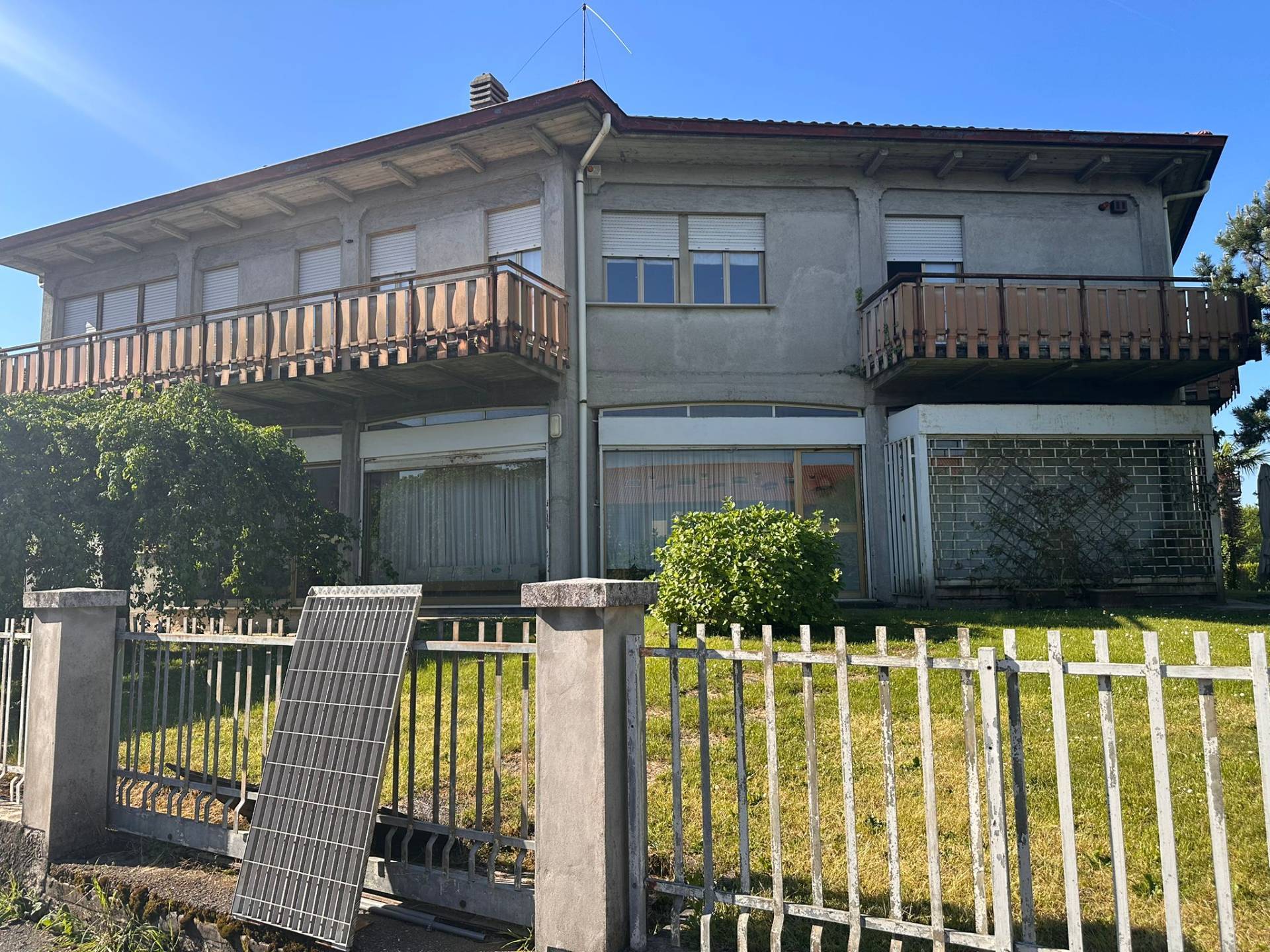 Casa singola in vendita a Brenna