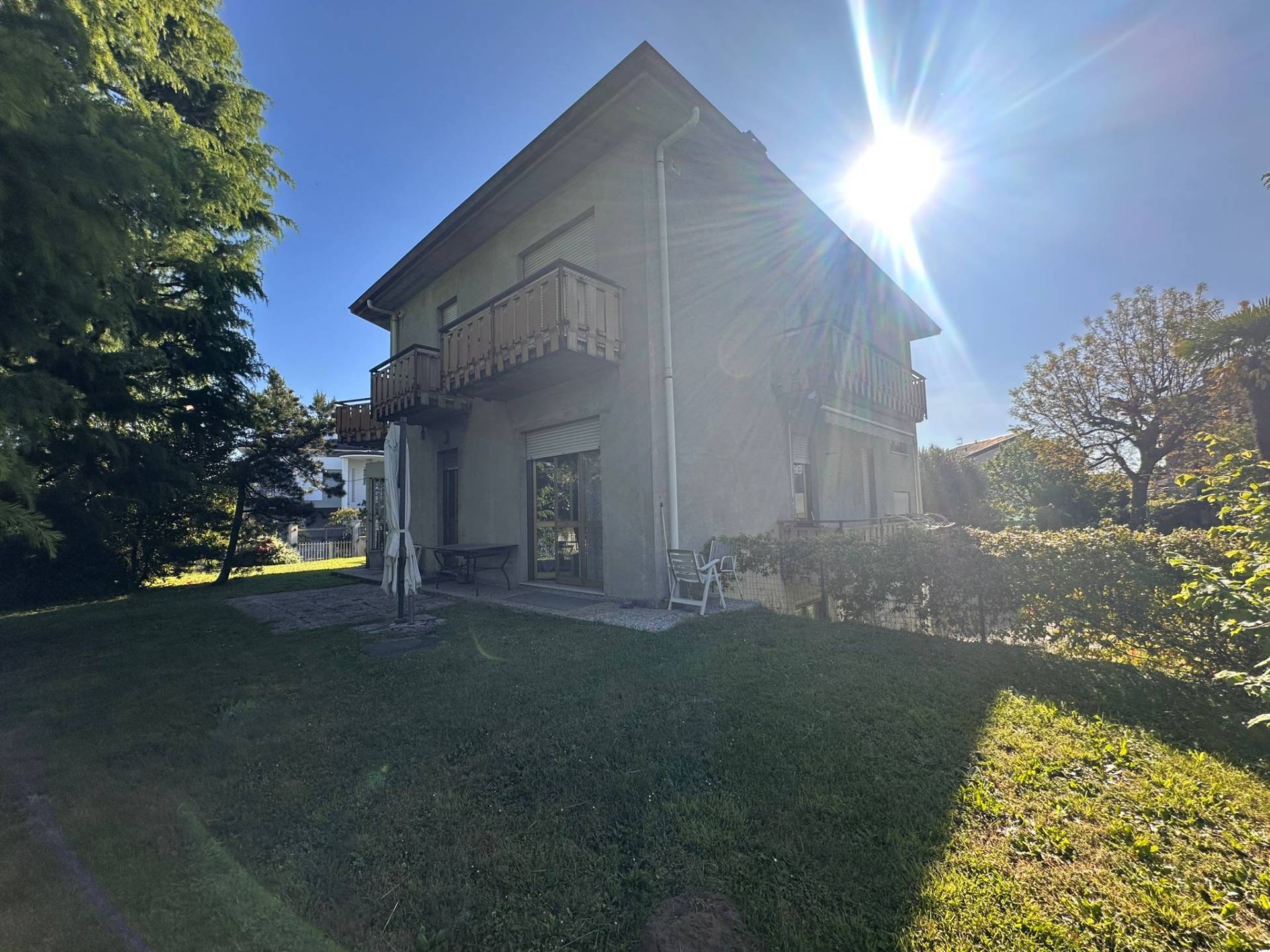 Casa singola in vendita a Brenna