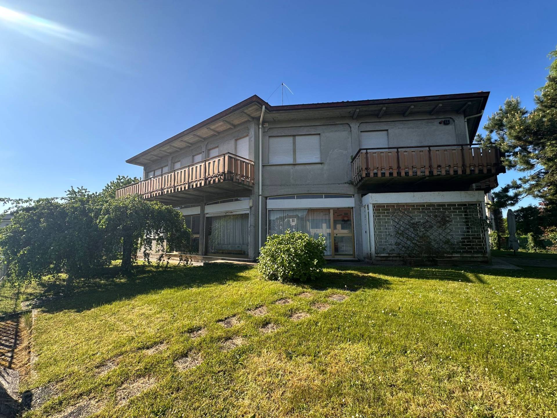 Casa singola in vendita a Brenna