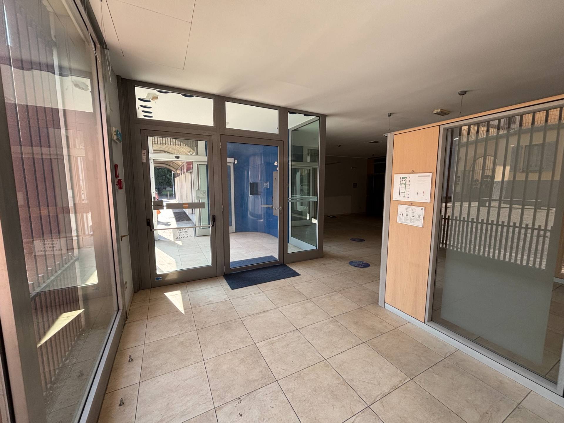 Locale commerciale in vendita a Galbiate