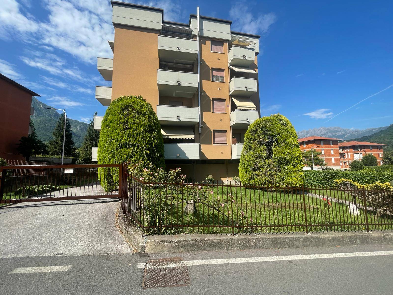 Appartamento in vendita a Valmadrera