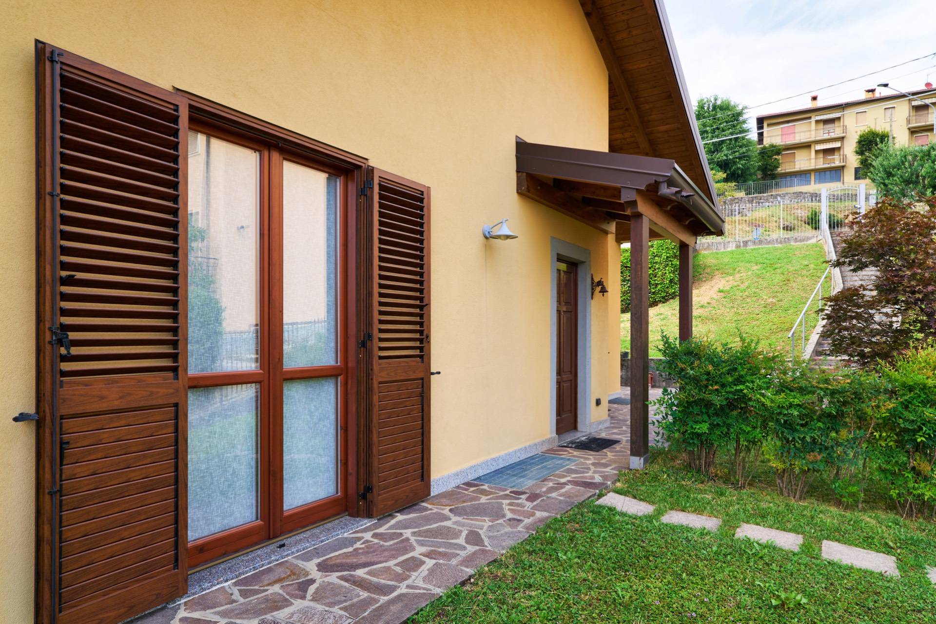 Villa in vendita a Colle Brianza, Giovenzana