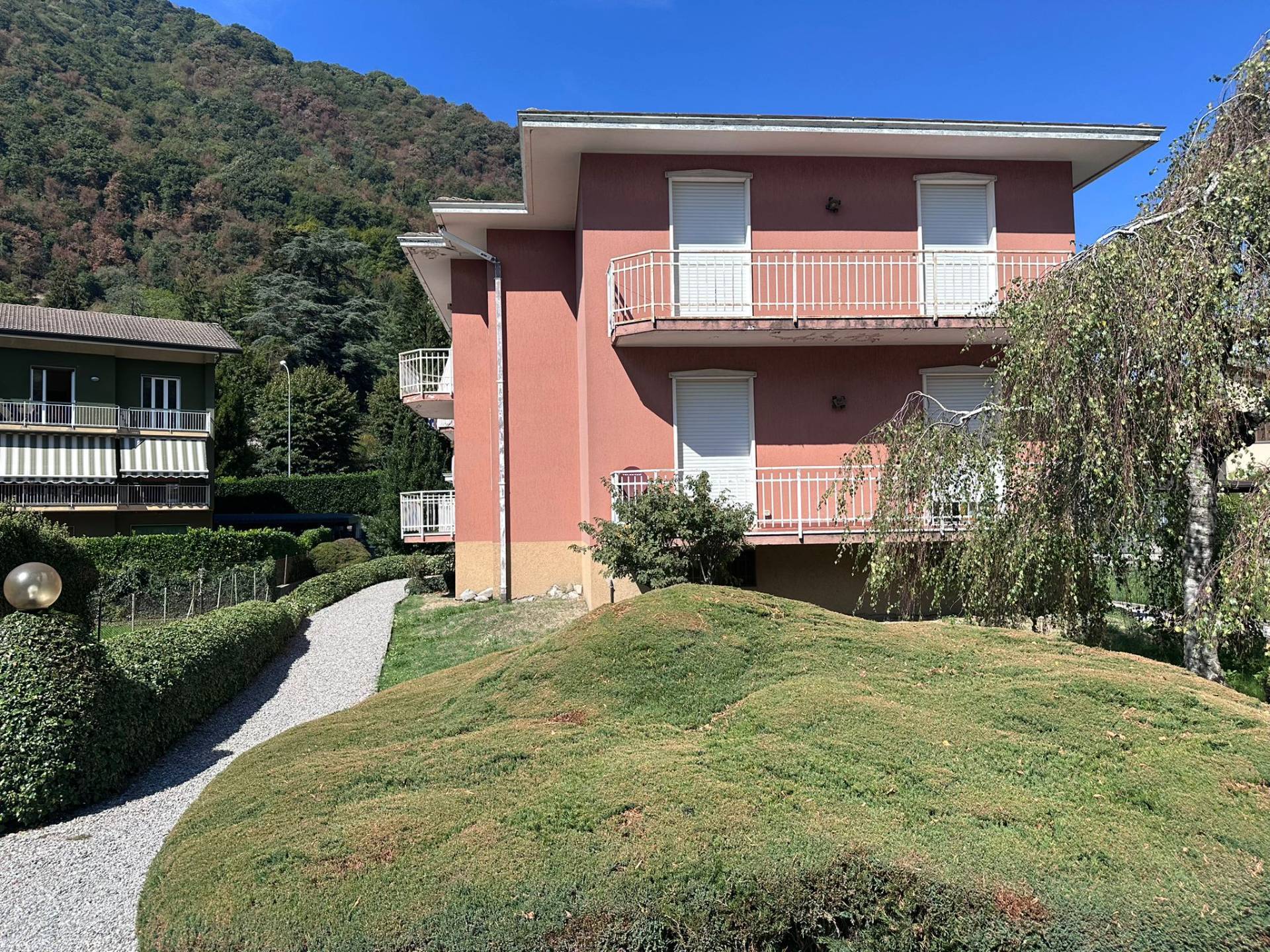Appartamento in vendita a Valbrona