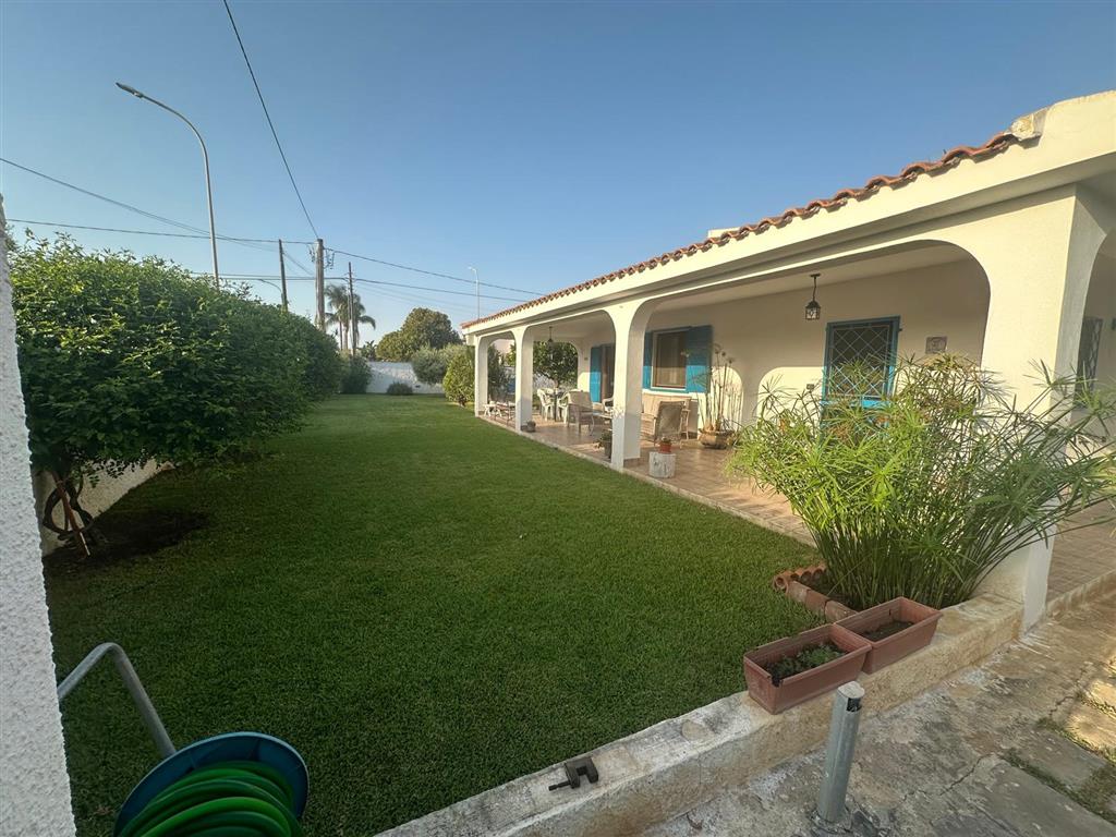 Villa in vendita in via isole molucche, Siracusa