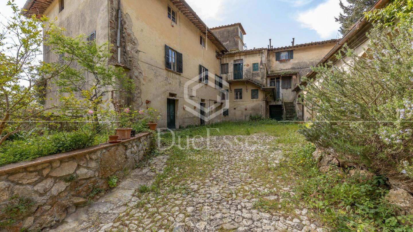 Villa con giardino, Vicopisano cucigliana