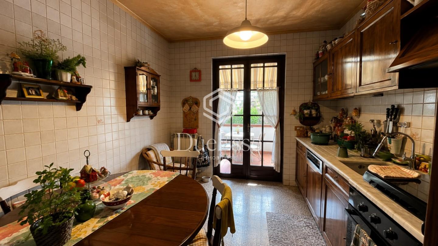 Villa con giardino, Pisa la vettola