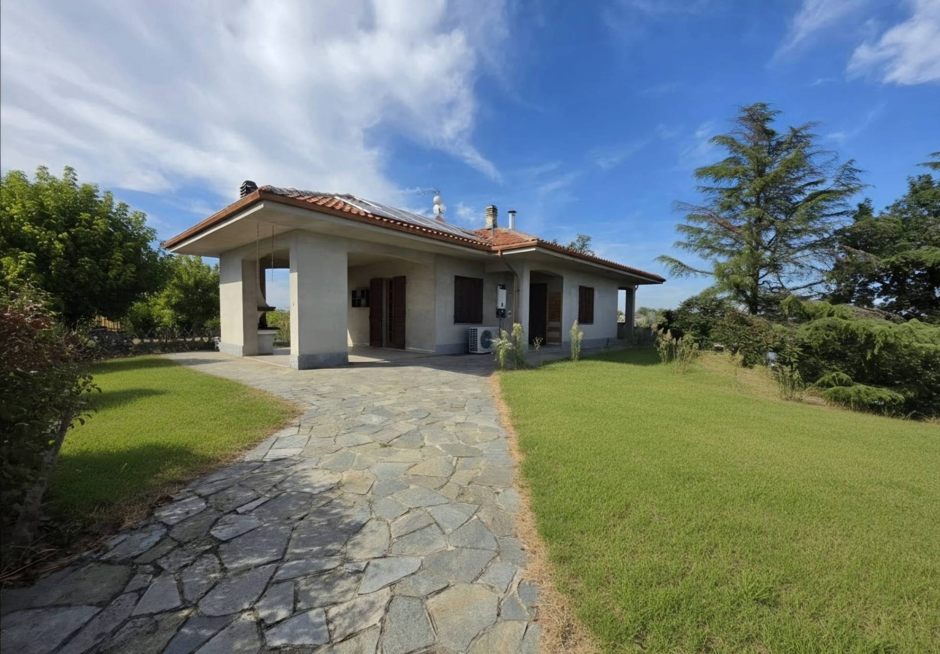 Villa in vendita a Portacomaro, Mont