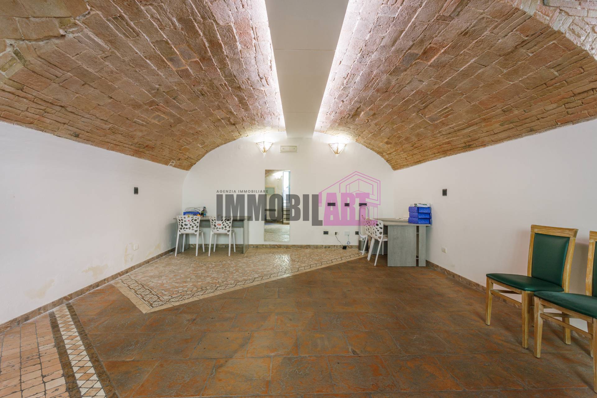 Studio/Ufficio in affitto a Reggio nell'Emilia, Centro storico