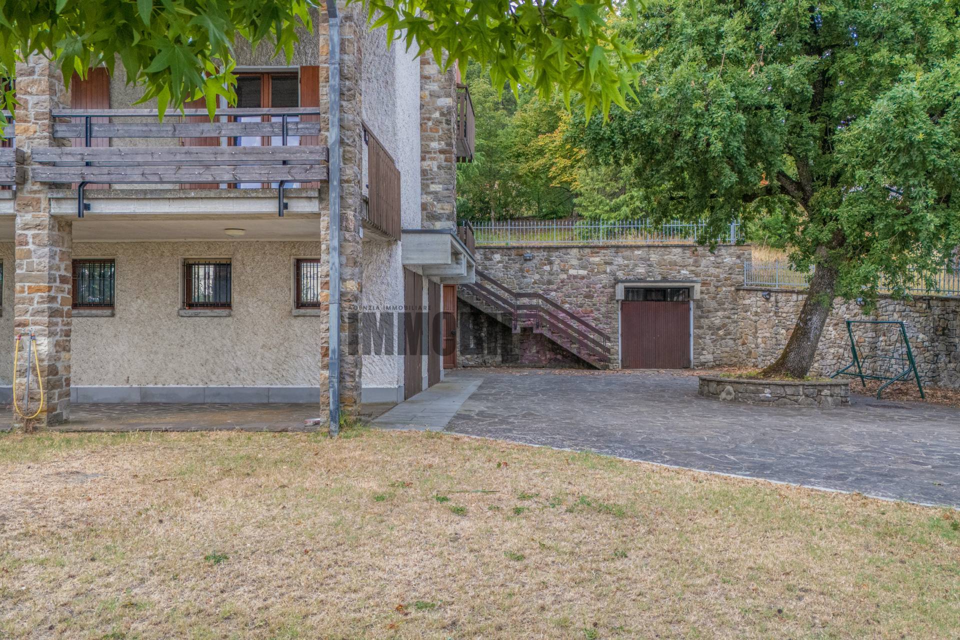 Villa in vendita a Canossa