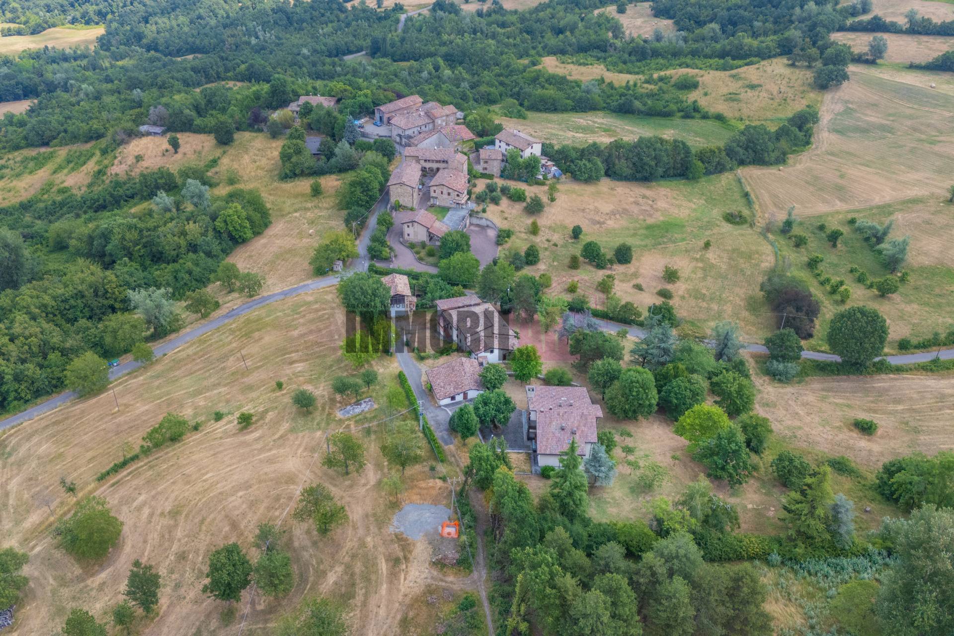 Villa in vendita a Canossa