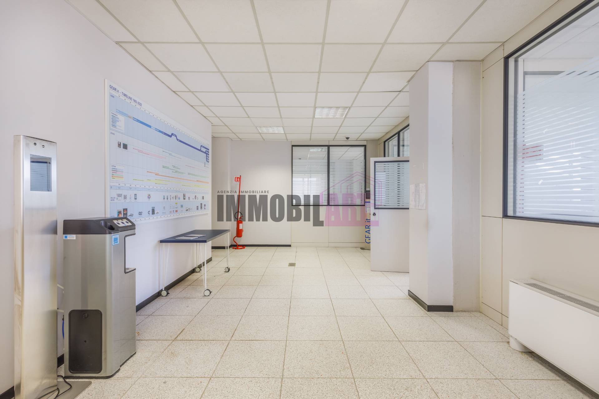 Locale commerciale in vendita a Reggio nell'Emilia, Pieve Modolena