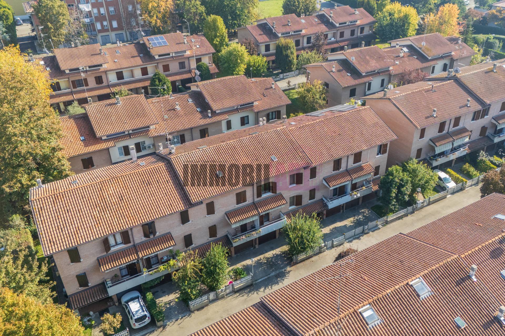 Villette a schiera in vendita a Reggio nell'Emilia, Orologio