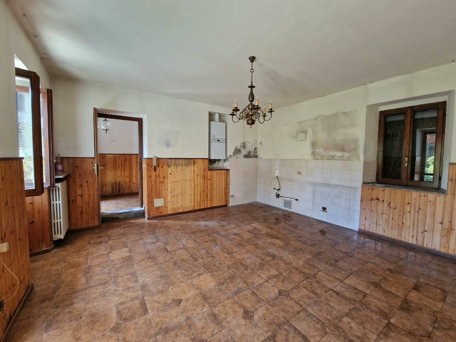Casa Semindipendente in vendita a Agrate Conturbia