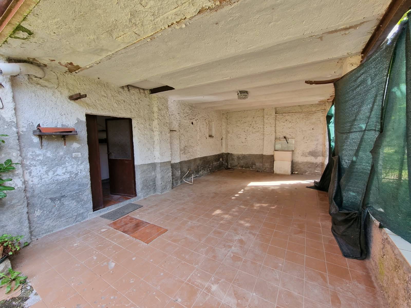 Casa Semindipendente in vendita a Agrate Conturbia