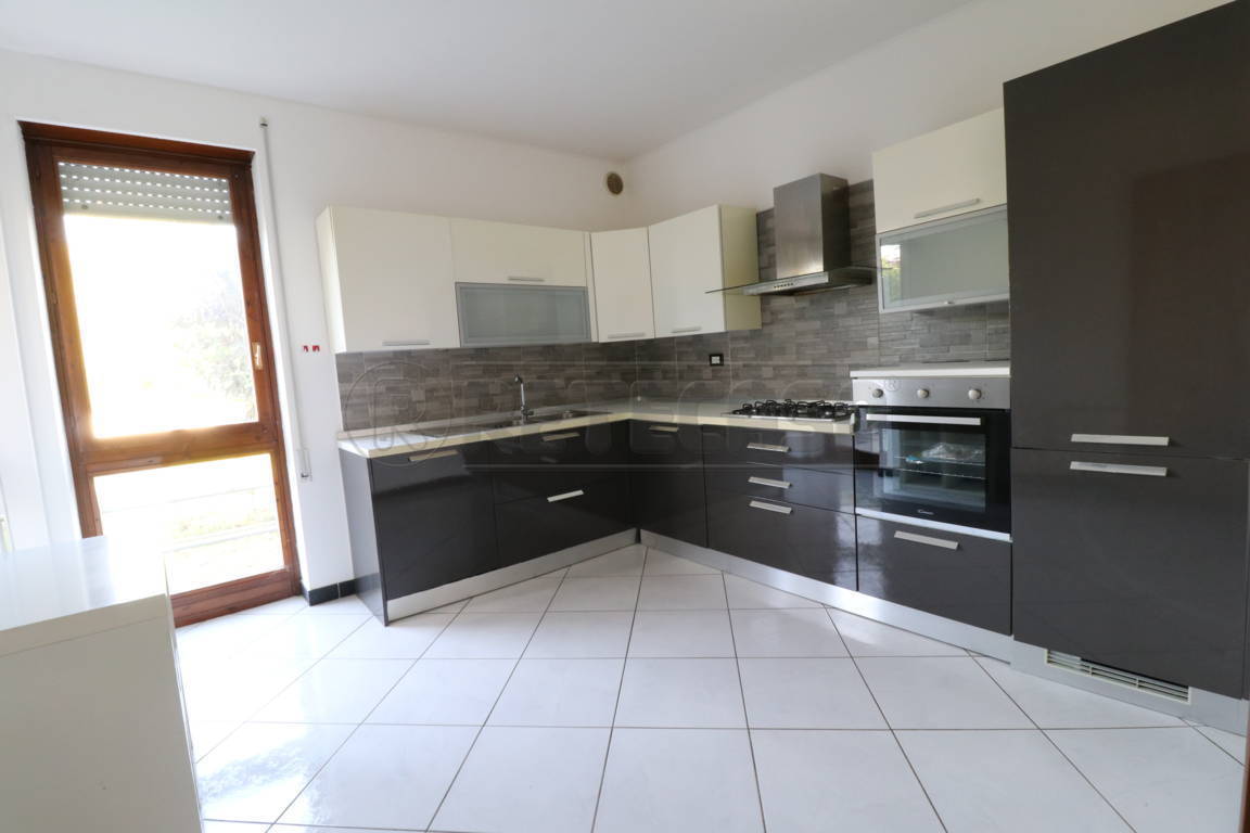 Quadrilocale con box doppio in via a. palladio 8, Terre del Reno