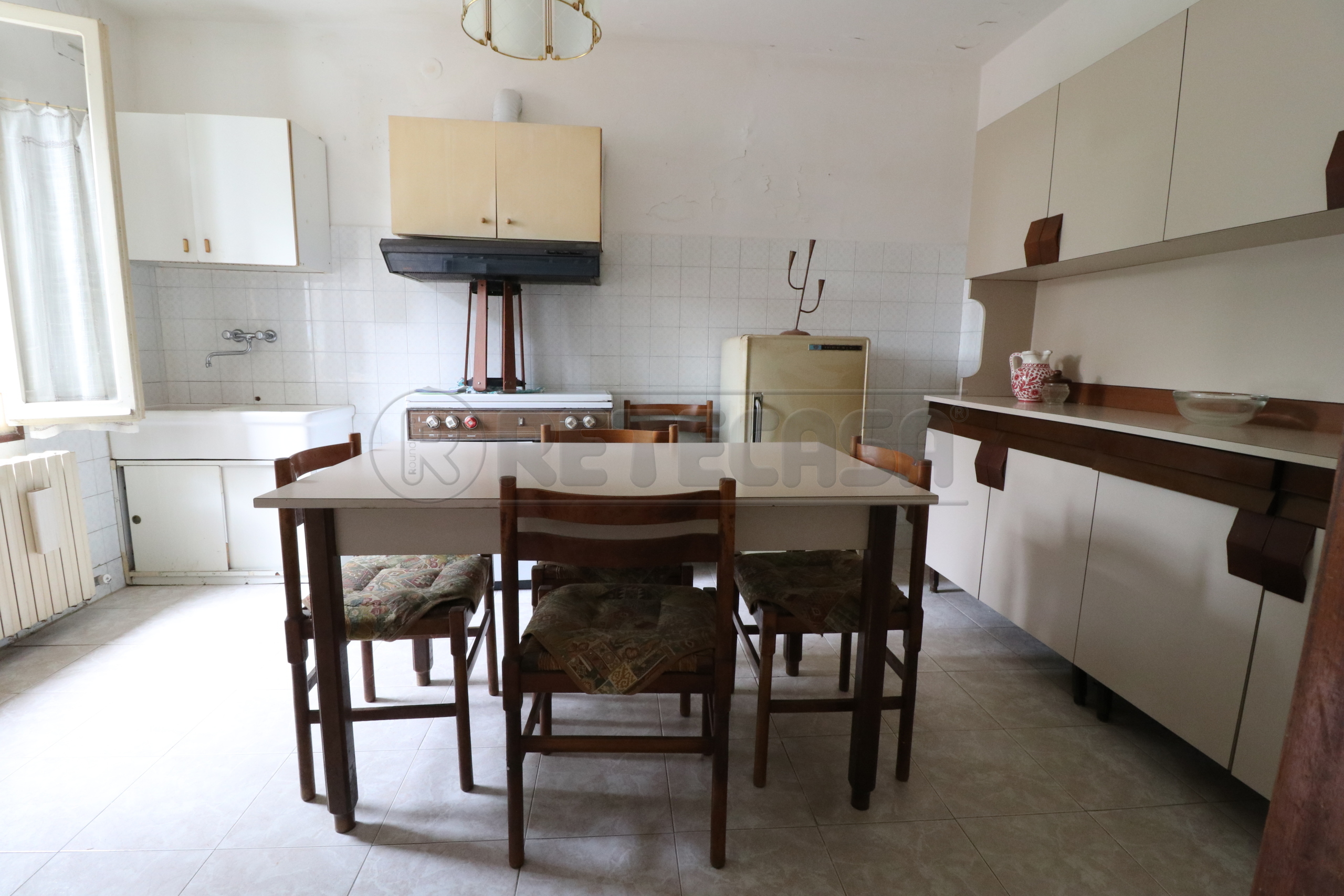Casa indipendente da ristrutturare a Ficarolo