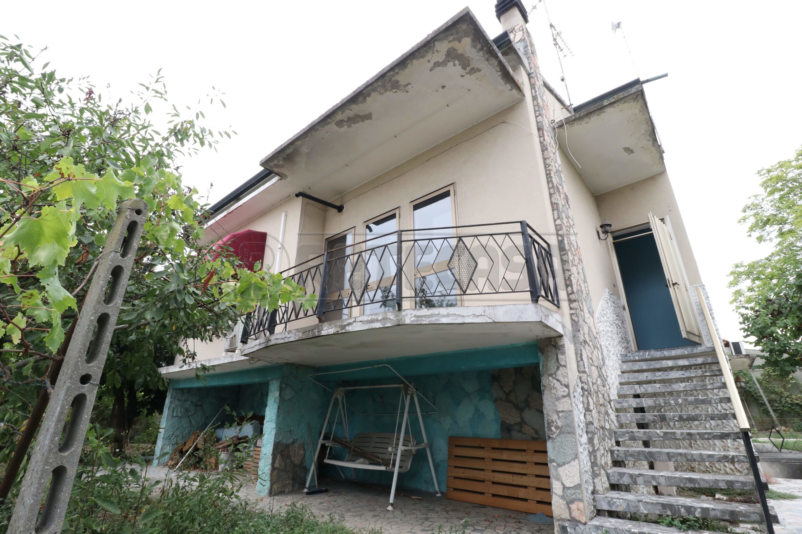 Villa con giardino in via xxv aprile 23, Sermide e Felonica