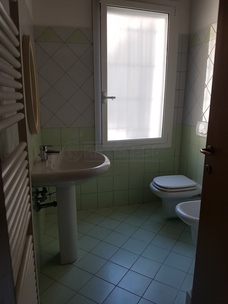Bilocale in vendita in via edmondo de amicis 26, Bondeno