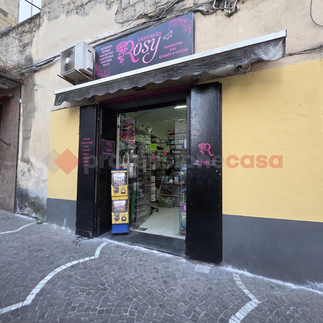Attivit� commerciale in vendita a Napoli