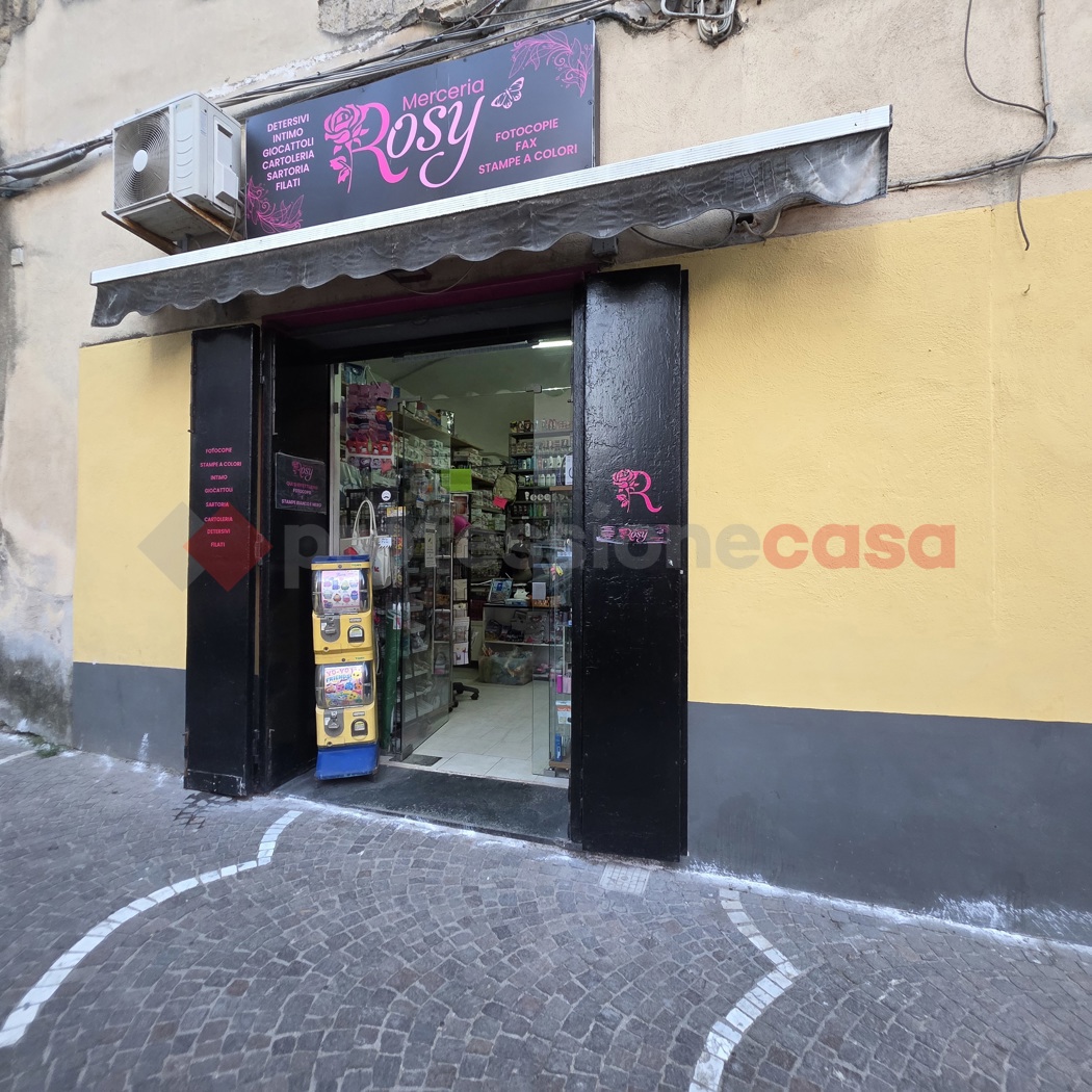 Attivit� commerciale in vendita a Napoli